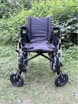 Drive Medical Viper Plus GT Wheelchair Black Folding Manual Wheelchair W/ Flip-Back Arms