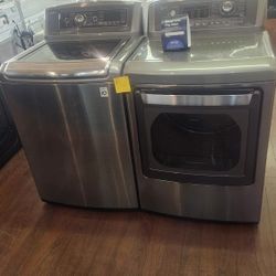LG Washer And Dryer Set 