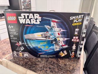 LEGO Star Wars Luke's Red Five X-Wing 75423