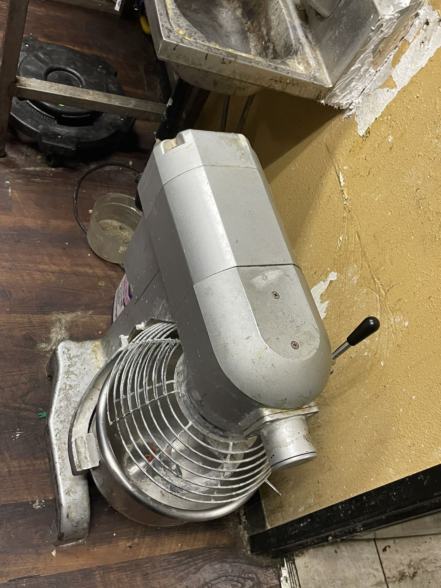 Commercial Bread, Mixer 850