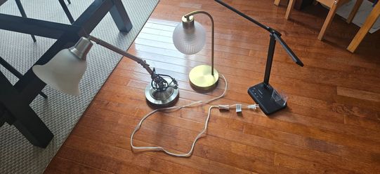 Desk / Reading Lamps