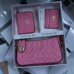Coach Set, Color Pink 