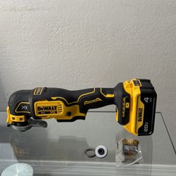 DEWALT 20V MAX XR Cordless Brushless 3-Speed Oscillating Multi Tool (Tool With Battery