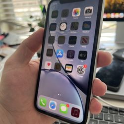 iPhone XR 64GB Unlocked 