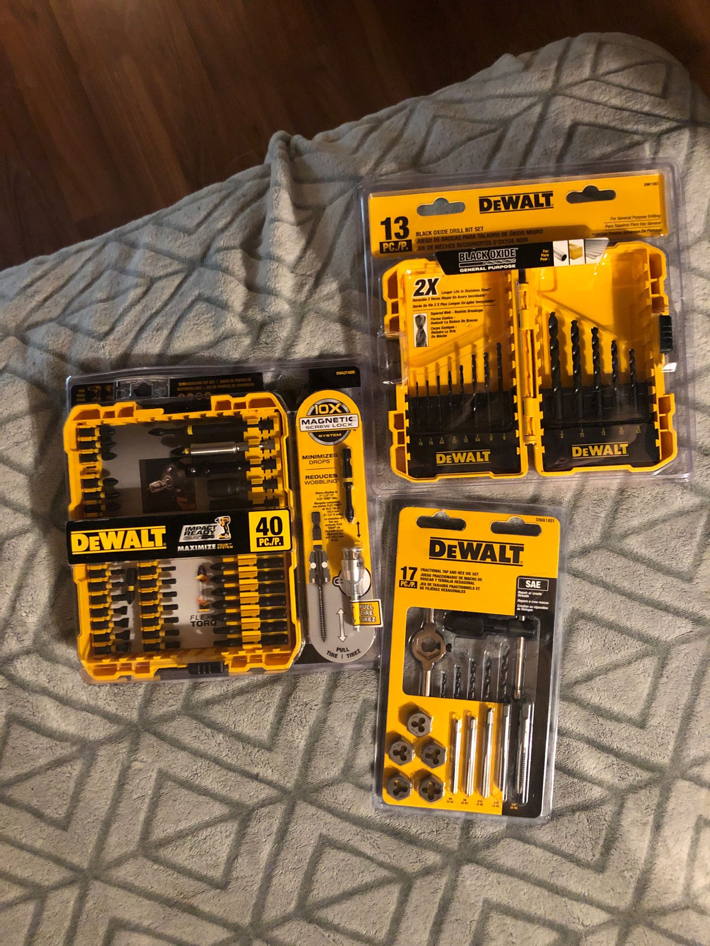 Dewalt impact set drill bit set and tap hex set