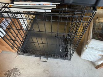 Dog crate large barely used