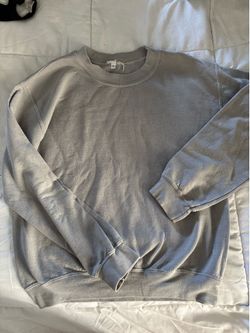 Grey crewneck sweatshirt brandy melville john galt