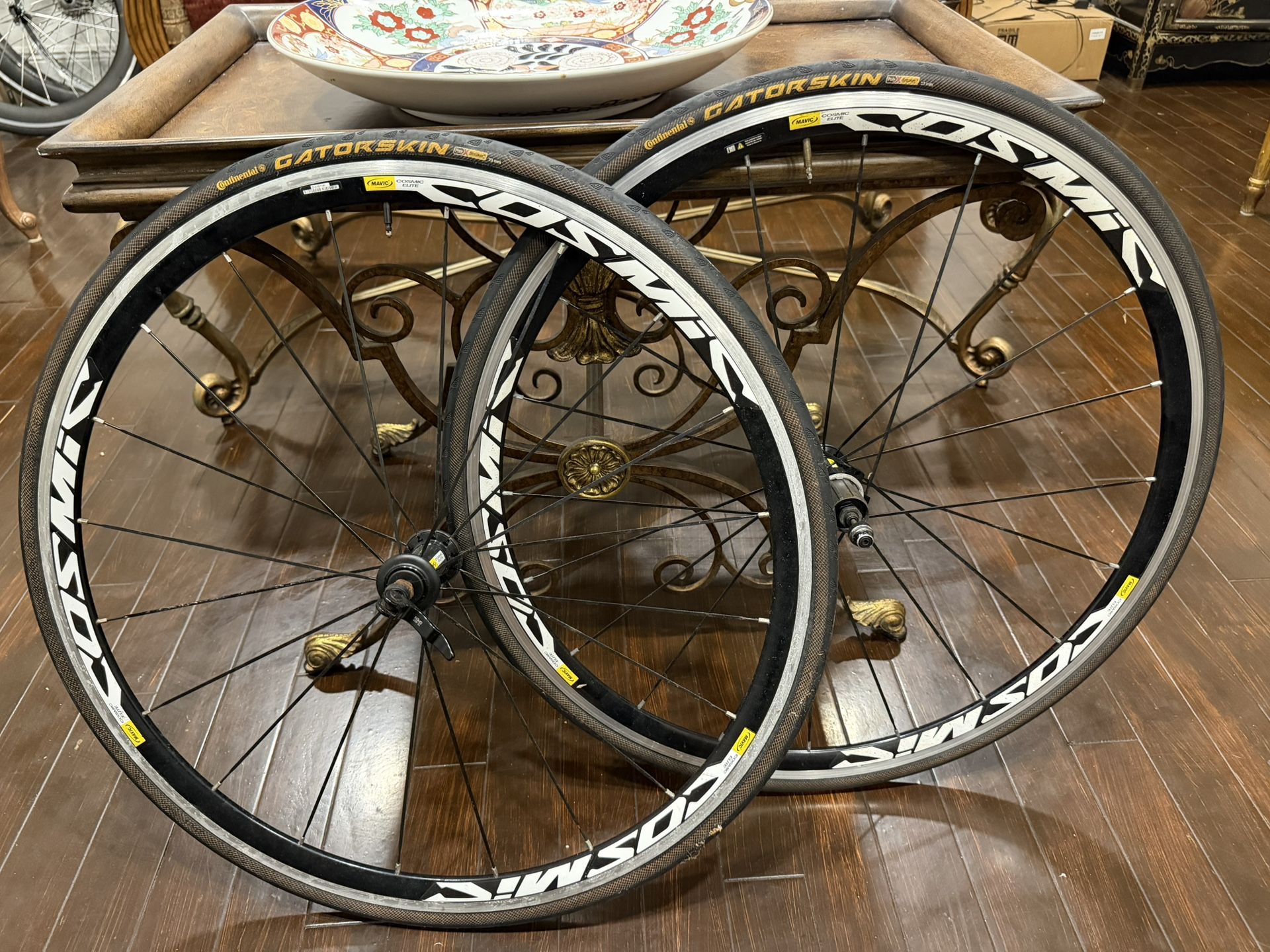 Mavic Cosmic Wheel Set Rim Brake 11 Speed for Sale in Boca Raton, FL ...