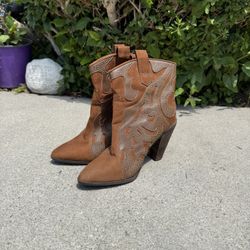 Women Cowboy boots 