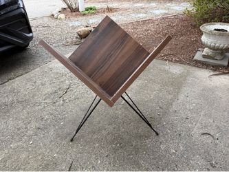 Vinyl record holder