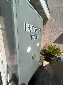 metal cabinet no keys