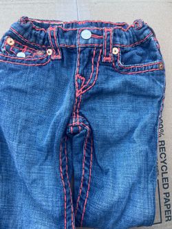 True Religion Girls Julie Super T jeans, Size 5, Pink/maroon Stitching