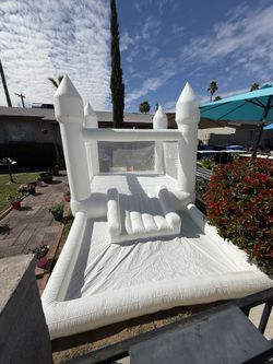 Big White Inflatable Castle