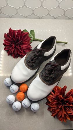 🏌️♂️FootJoy Golf Shoes Size 12M & Golf Balls🏌️