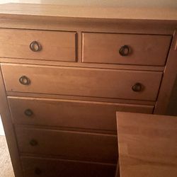Bedroom Furniture Good Condition 