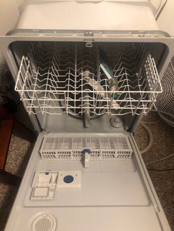 Dishwasher Never used