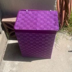 LAUNDRY HAMPER