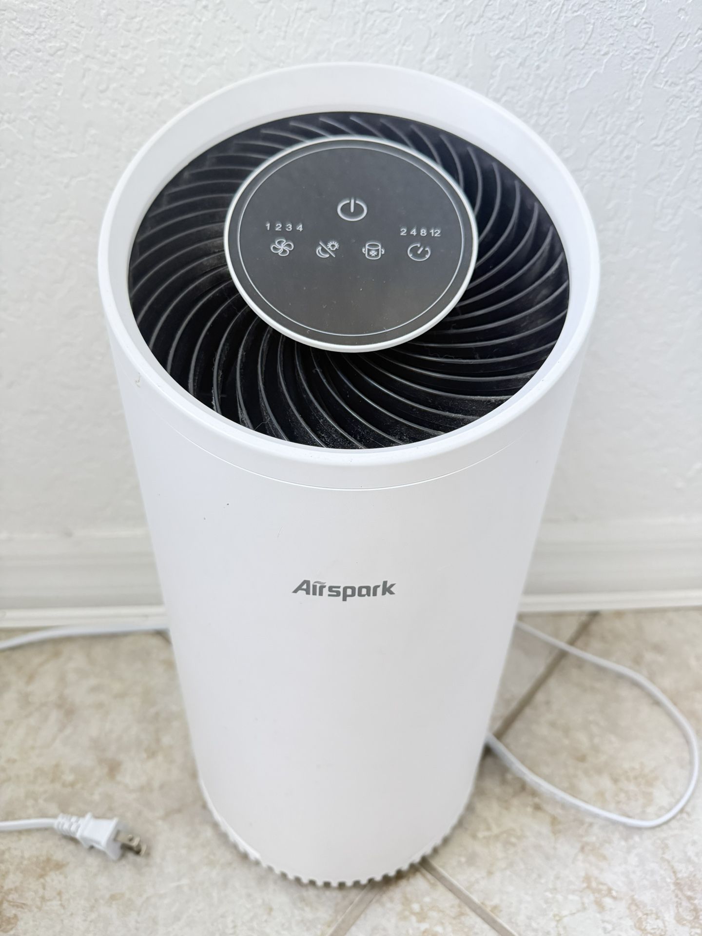 Airspark AS200 Air Purifier – works, NEEDS NEW FILTER