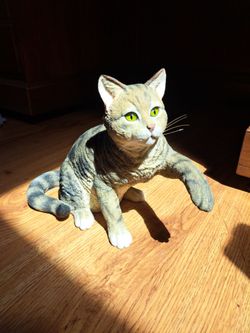 Cat Figurine, Country Artists brand Tabby