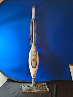 Shark Professional Steam Pocket Mop Corded Steam Mop