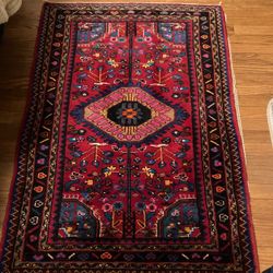 Hand Knotted Rug Mint 4’2” X2’10”
