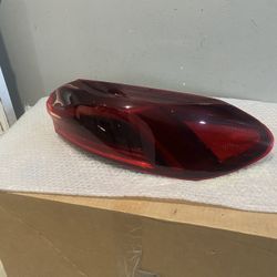2019-2023 BMW  X6 Right Taillight