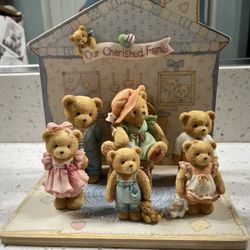 Cherished Teddies “Our Cherished Family” By Enesco Collectible Set Of Ceramic Bears