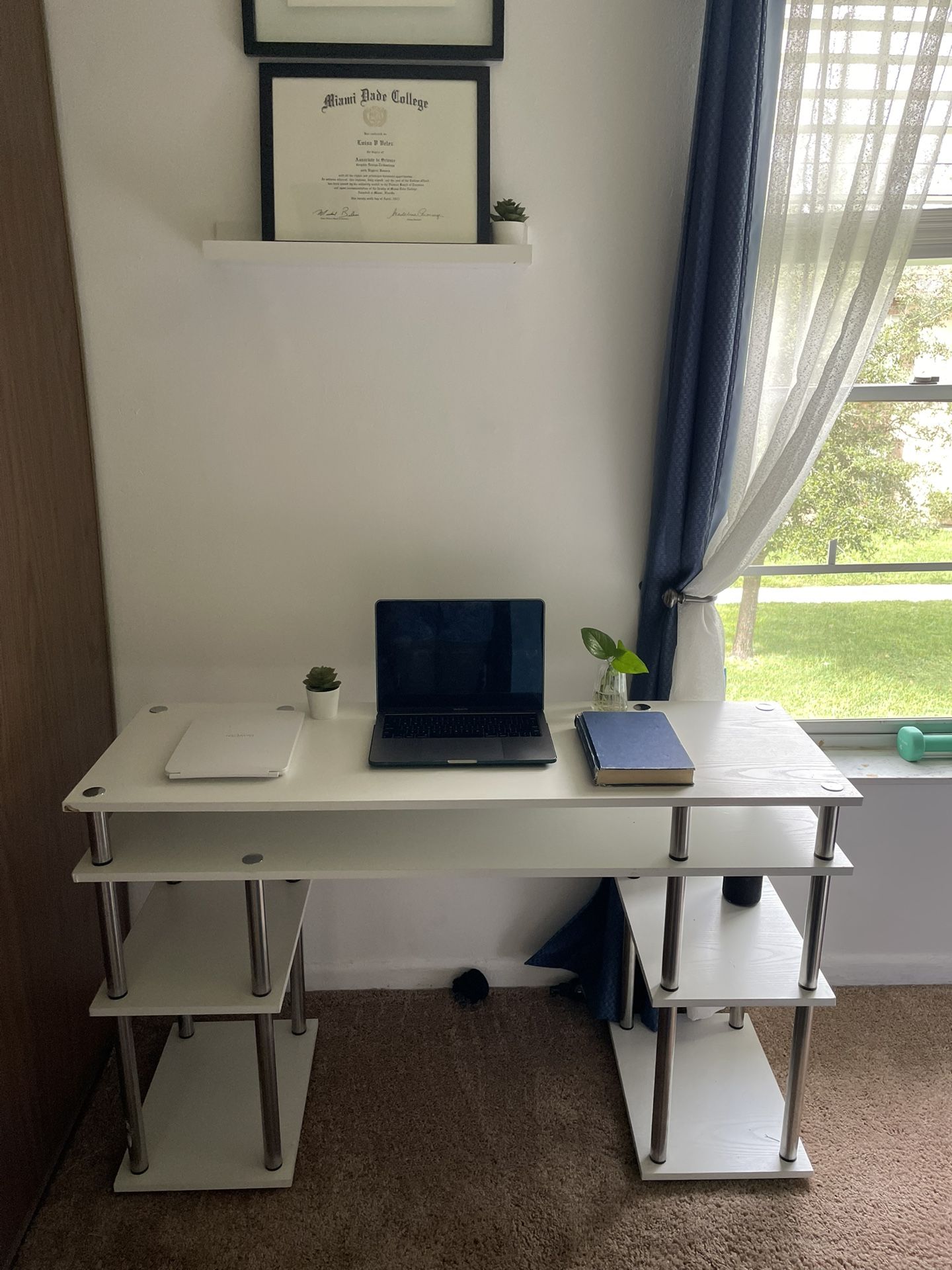 White Desk