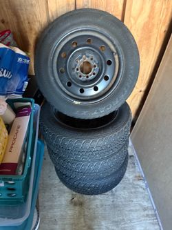 Snow tires
