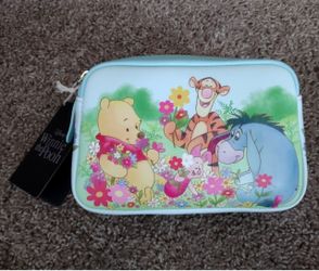 Loungefly Winnie the Pooh Cosmetic Bag