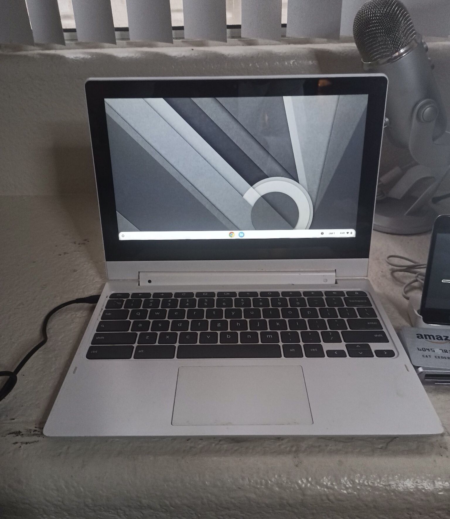 Lenovo Chromebook C330 2-in-1 Convertible Laptop, 11.6" HD Display, MediaTek MT8