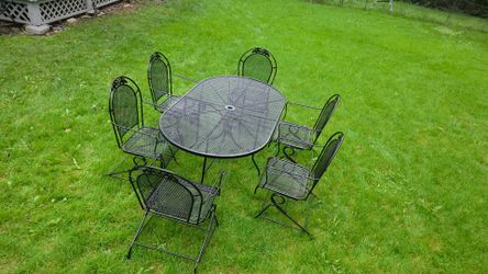 Wrought Iron Outdoor Patio Set with 6 Chairs Delivery Available