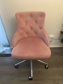 Adjustable Pink Velvet Tufted Rolling Office Chair – Cute & Comfortable