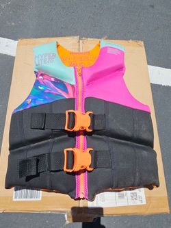 Hyperlite Life Jacket 55-88 lbs Located in Santee