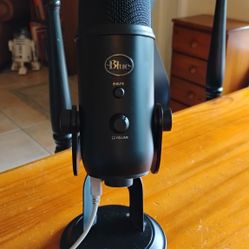 Blue Yeti condenser Microphone