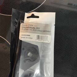 Universal Fit Dash Mount