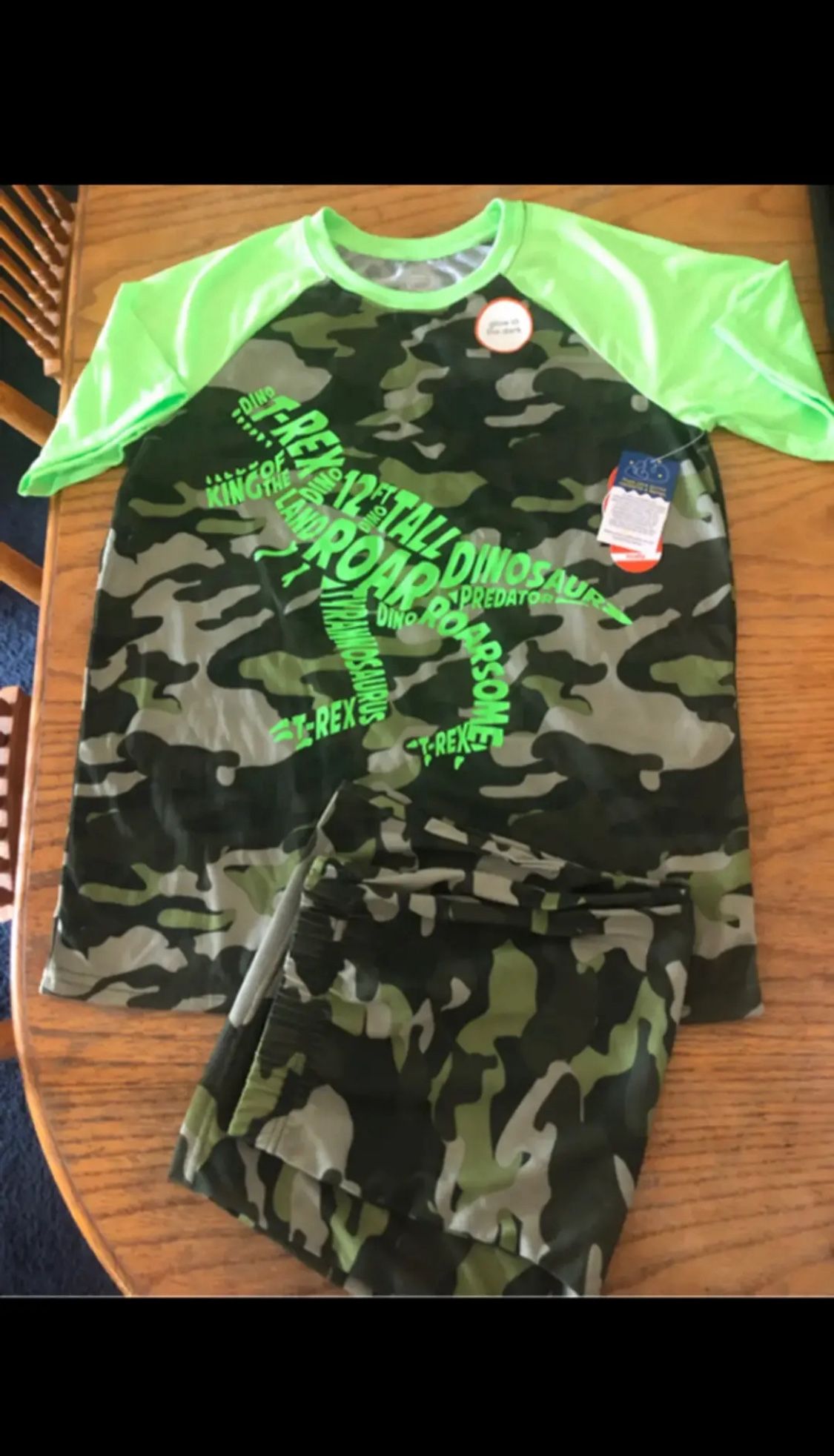 New Camo / Neon Glow Dark Child’s Shirt / Shorts Set Size XL 14-16