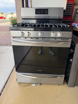 Frigidaire Gas Stove