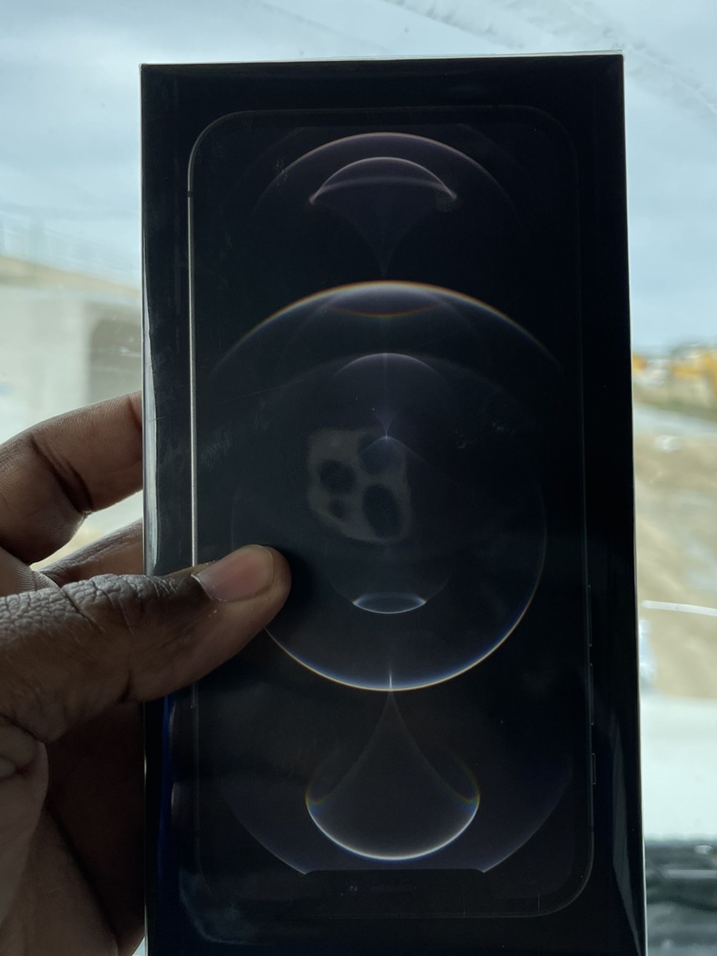 iPhone 12 ,12 Pro ,