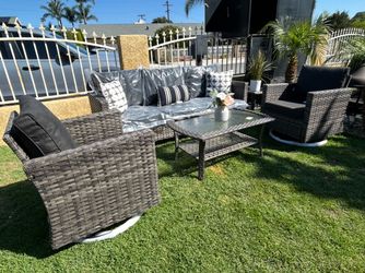 Patio furniture set outdoor new in the box