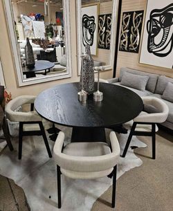 5 Pc  60" Round Modern Casual dining set. Black or natural wood Finishes