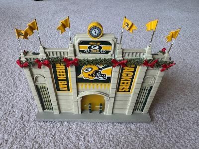 GREEN BAY PACKERS – LAMBEAU FIELD STADIUM – HAWTHORN VILLAGE “THE MAIN GATE” $20.00
