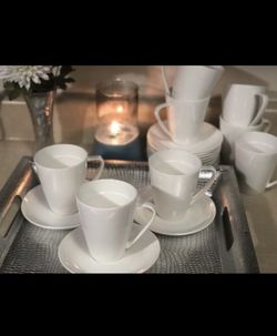 Set of 8 cups