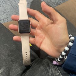 Locked Air Apple Watch , Selling It For 120$