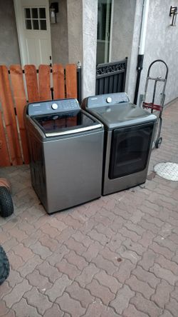Washer and gas dryer