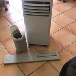 Zafro Portable AC 10,000 BTU With The Hose And Attached Windows And Remote 