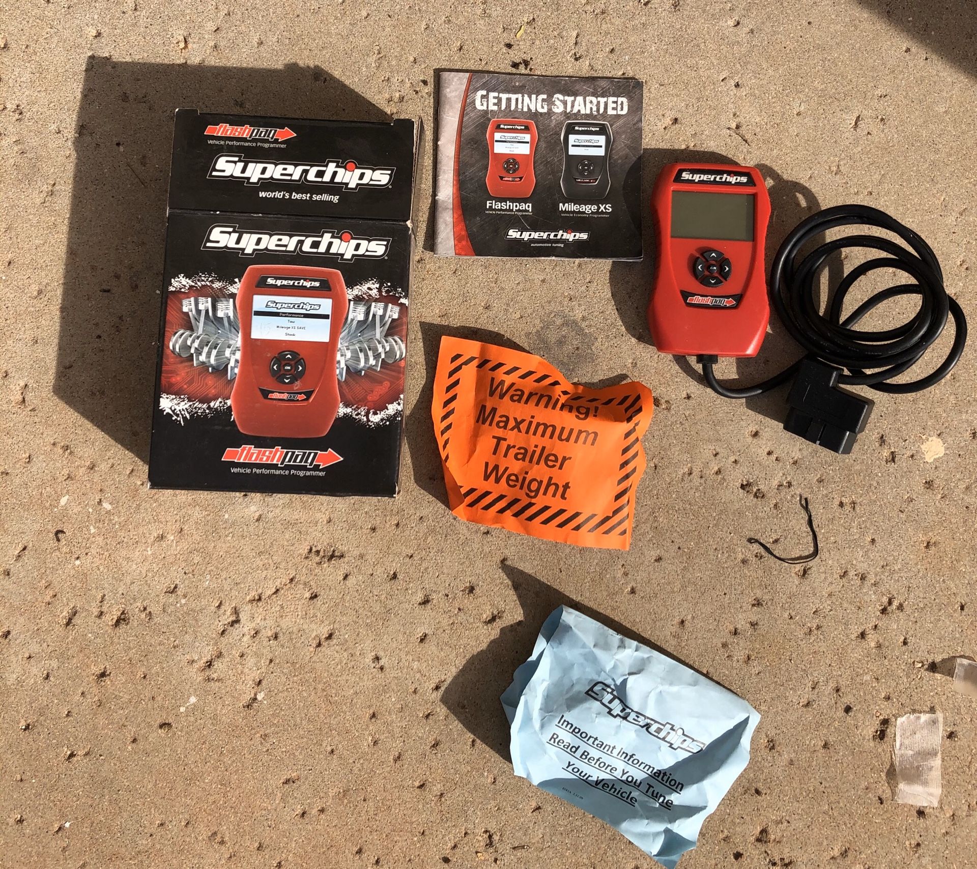 Superchips 3865 Flashpaq for Dodge Gas V8 Gas Truck/SUV, 5.7L Hemi - 300C, Charger, Magnum Cars