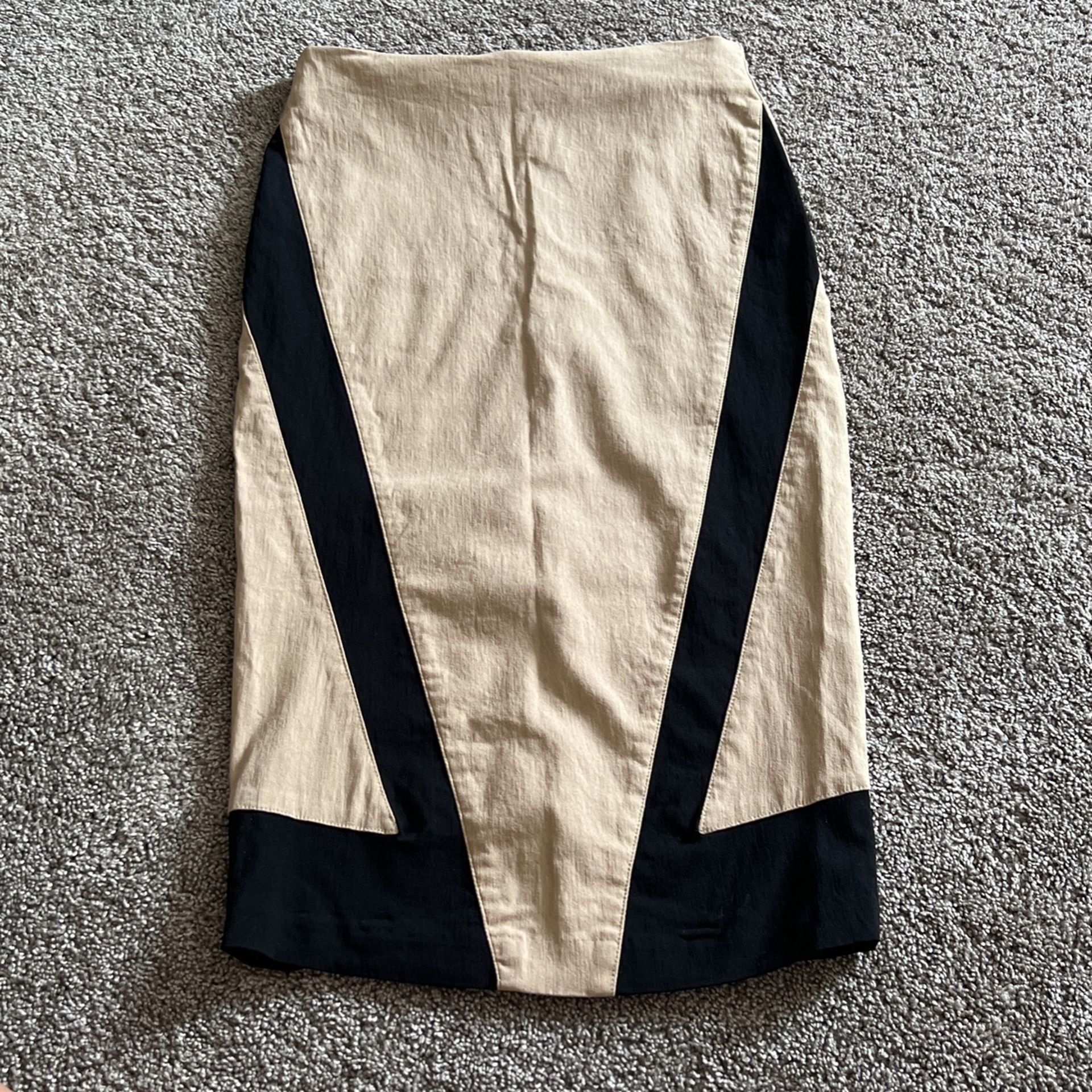 Medium Pencil Skirt / Kardashian Collection