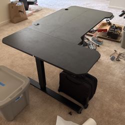 2 Desk  Available 