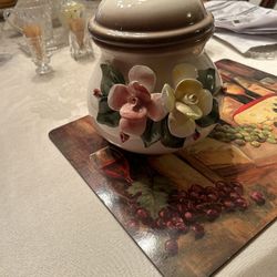 Beautiful Vintage Nuova Capodimonte Biscuit Cookies Jar 